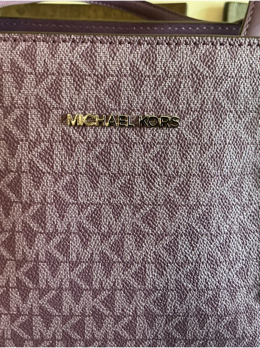 Michael Kors Voyager Large EW Tote Dark Purple Multi NWT $398 - Picture 4 of 16